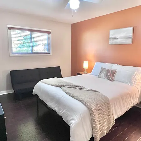 Parkside Home Close To Campus - 3 Bd 2 Ba