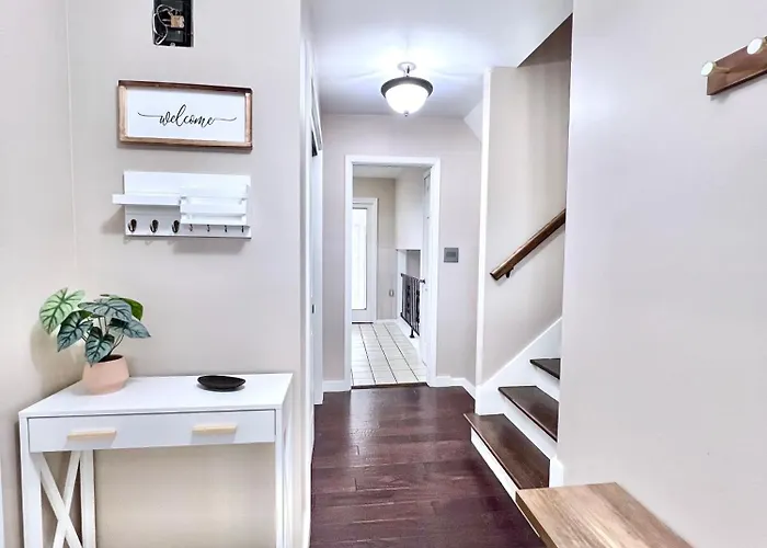 Family & Work-friendly 3bd W Fire Pit - U Of I 1m Champaign