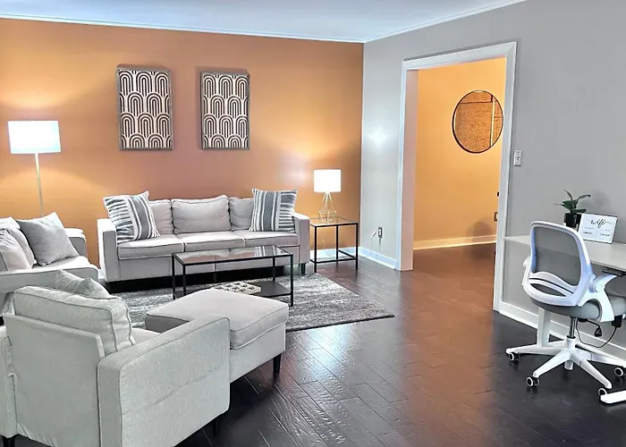 Family & Work-friendly 3bd W Fire Pit - U Of I 1m Champaign
