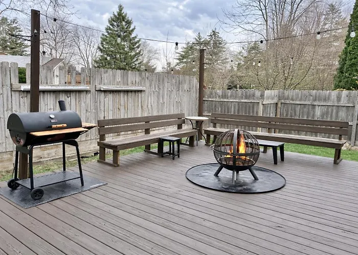 Family & Work-friendly 3bd W Fire Pit - U Of I 1m * Champaign