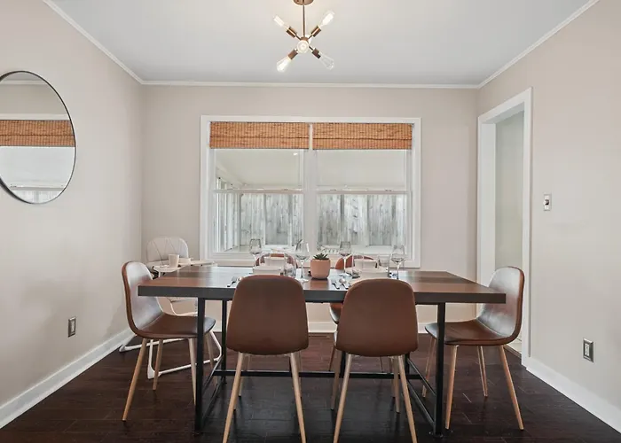 Ferienhaus Family & Work-friendly 3bd W Fire Pit - U Of I 1m Champaign