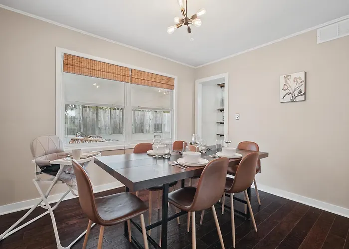 Family & Work-friendly 3bd W Fire Pit - U Of I 1m * Champaign