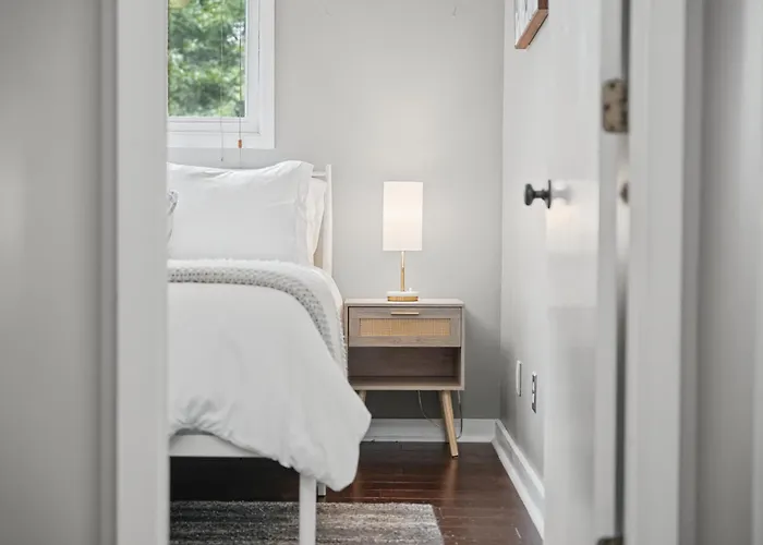 Family & Work-friendly 3bd W Fire Pit - U Of I 1m Ferienhaus *