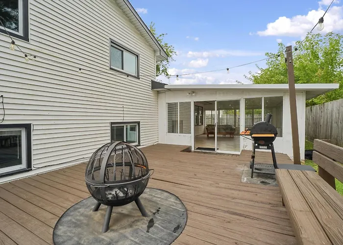 Ferienhaus Family & Work-friendly 3bd W Fire Pit - U Of I 1m *
