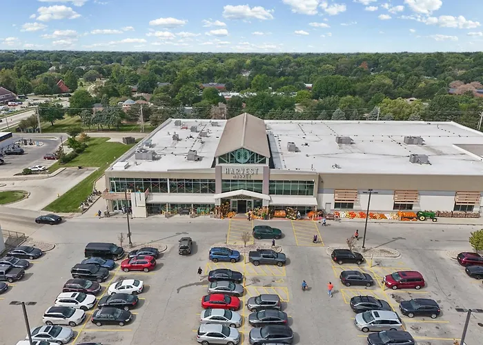 Family & Work-friendly 3bd W Fire Pit - U Of I 1m