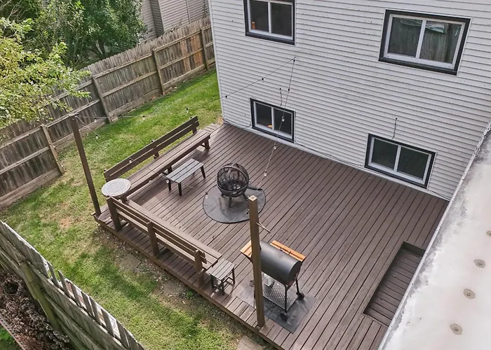 Family & Work-friendly 3bd W Fire Pit - U Of I 1m *