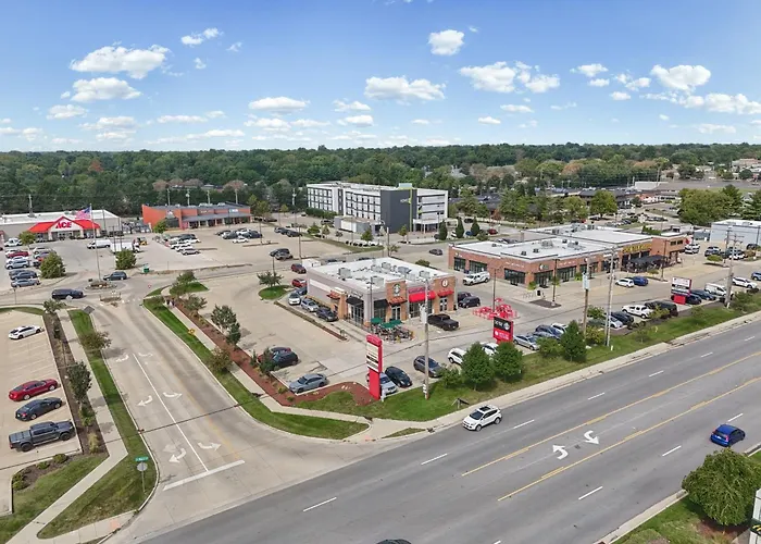 Family & Work-friendly 3bd W Fire Pit - U Of I 1m Champaign